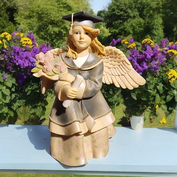 Angels Among Us Figurine “Angel of Success” by Betty Singer - Picture 1 of 6